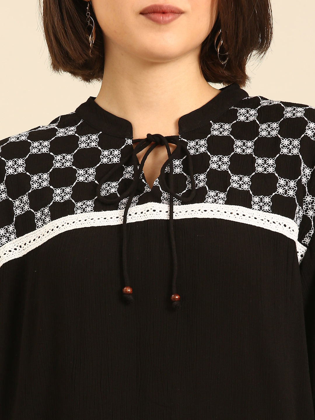 Top Embroidered-Black