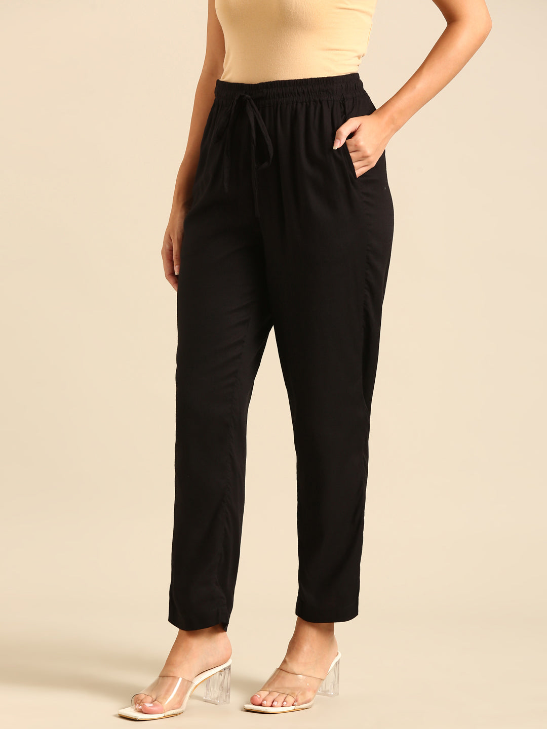 Straight Pant-Black