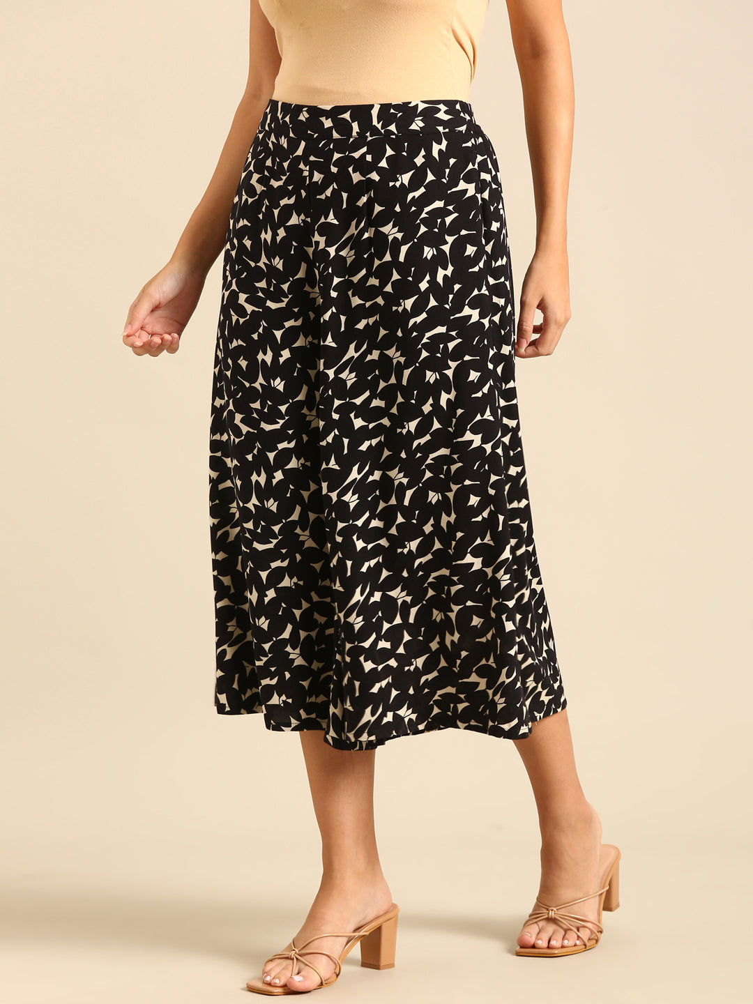 Culottes All Over Print-Black