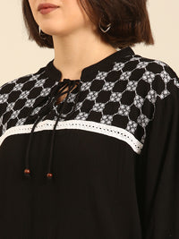 Top Embroidered-Black