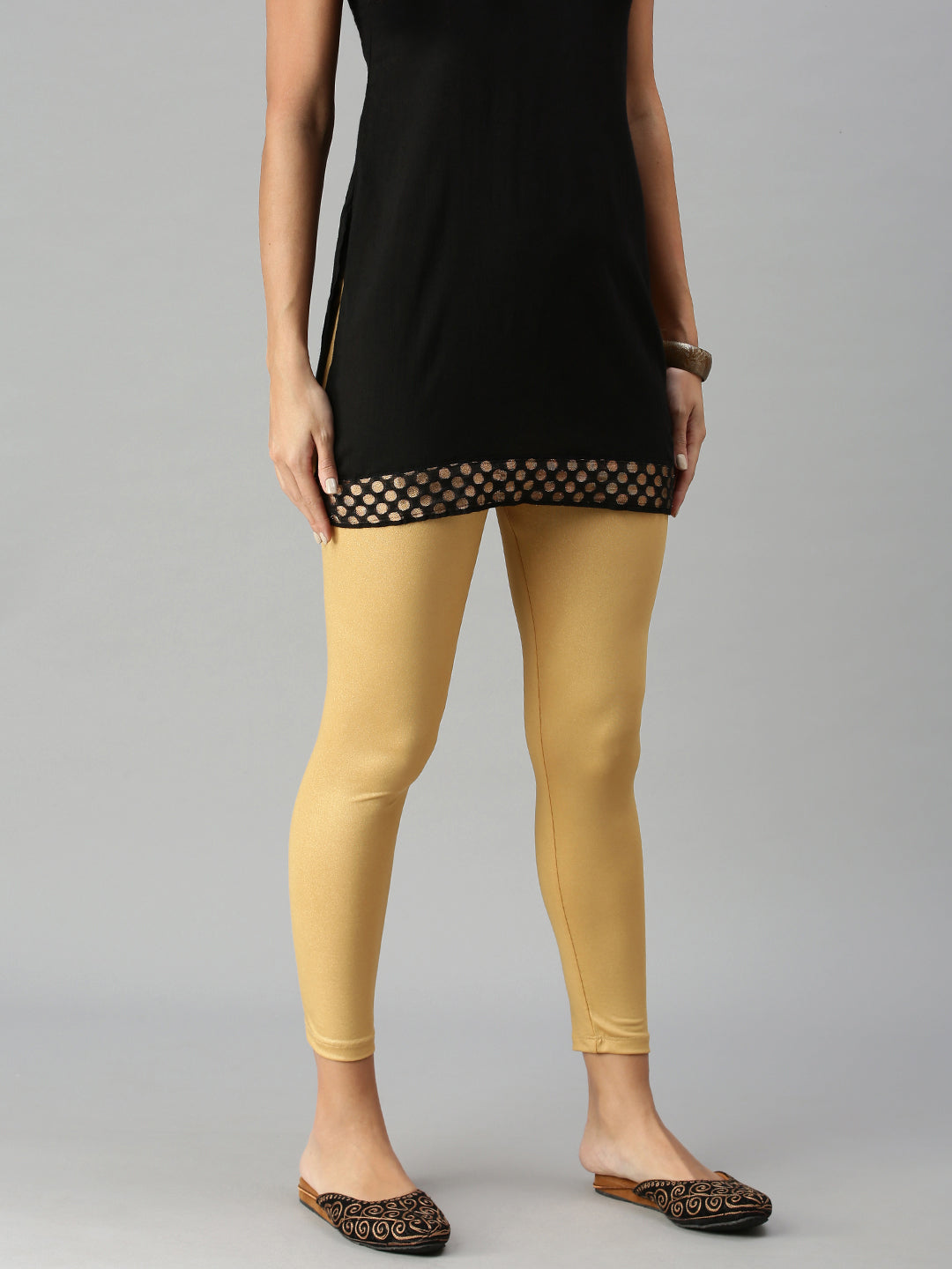 Black Casual Wear Lynx Ladies Leggings at Rs 110 in Ahmedabad | ID:  20236590362